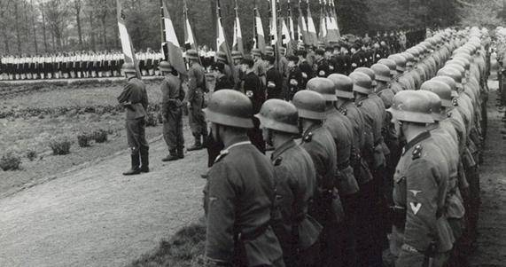 希特勒检阅党卫军图片图片
