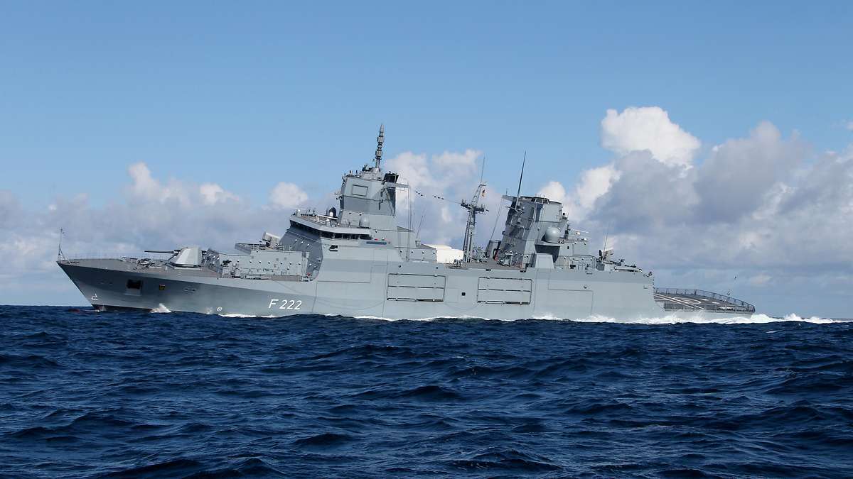 原创德国倾力打造护卫舰融合多战舰性能号称战场多面手
