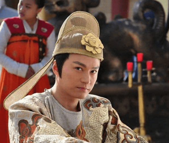 李成器是嫡长子,李隆基是第三子,为何李旦不传位李成器