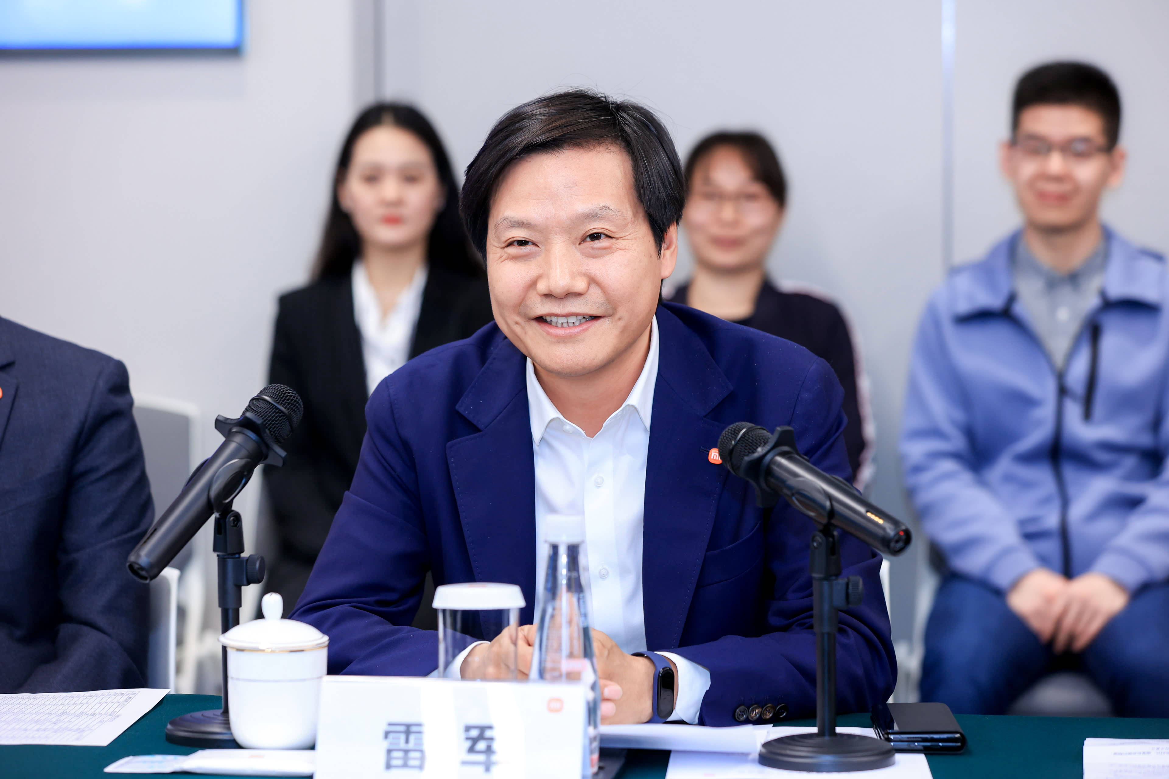 小米捐赠清华110台高端电视!小米已资助十余所国内高校