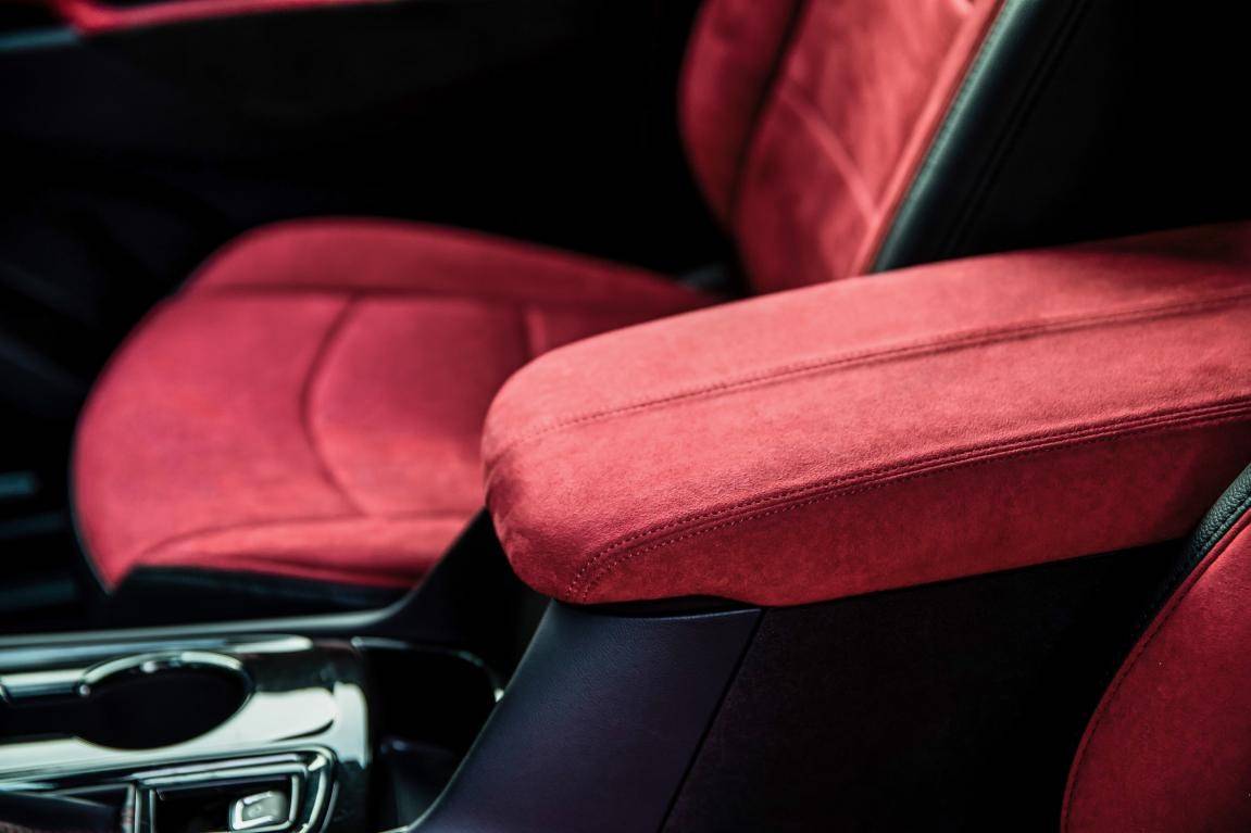 如何一夜间让雪佛兰更高档alcantara来告诉你