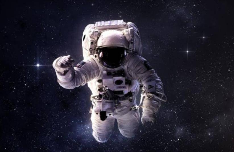 飞行员|18年前杨利伟登上太空时，为什么要带手枪？这是苏联的教训