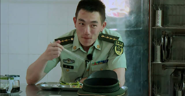 张馨予低调撒狗粮节目中故意学何捷说话把老公的话当至理名言