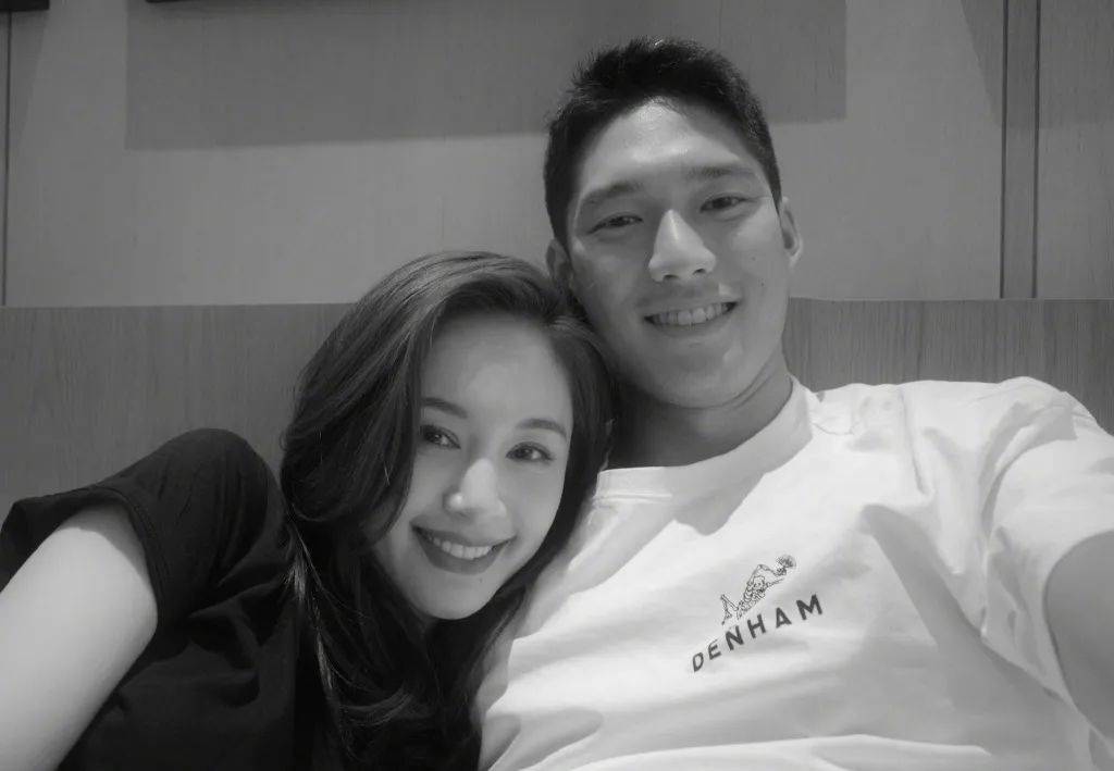 原创王子文携手男友亮相活动,恩爱甜蜜度十足,两人身高萌差24cm