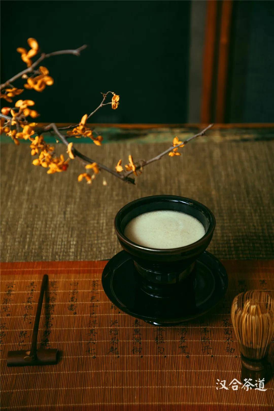 在宋朝,点茶,焚香,插花,挂画,被称为"四般雅事