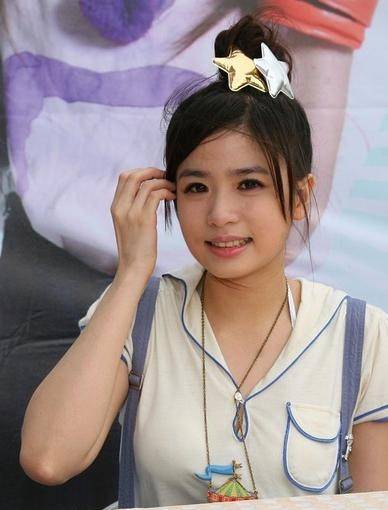 就会浮现张芯瑜那张甜甜的脸,然而再次浮现她和明道在一起的各种场景