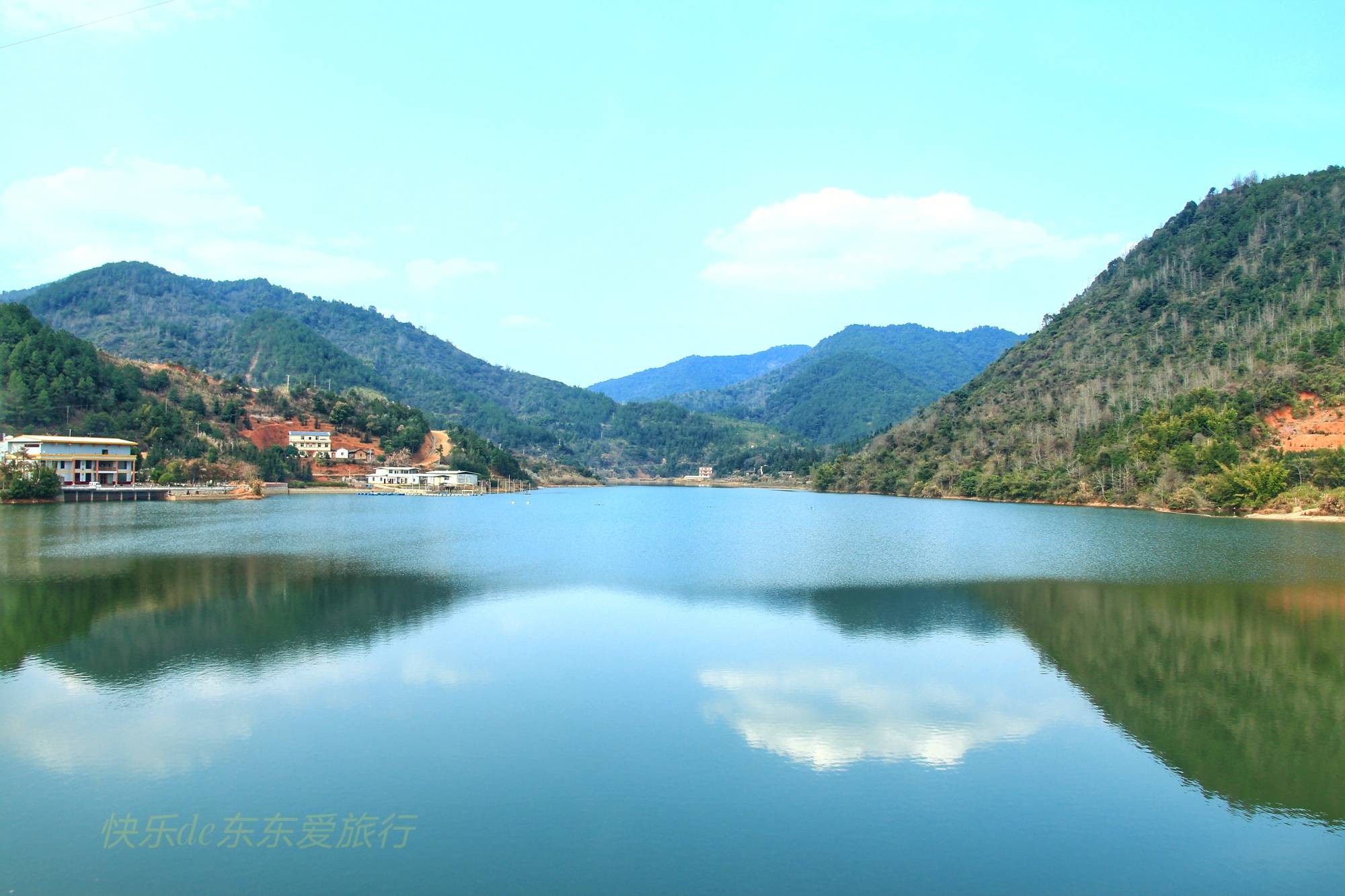 平遠東石靈水村一村兩水庫稻田景也美