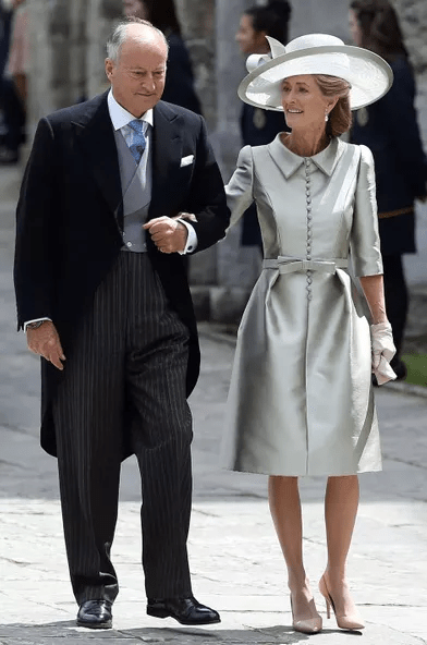 邀请菲利普红颜知己参加葬礼,对方年轻貌美会打扮_佩内洛普