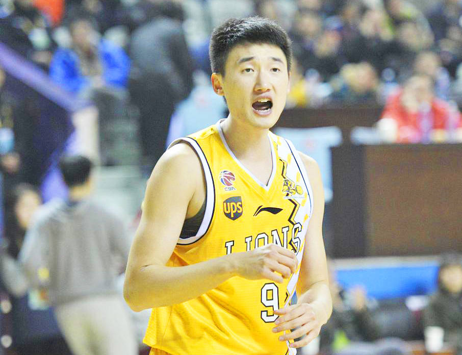 季后赛,是勇敢者游戏,敢打才能赢_李京龙