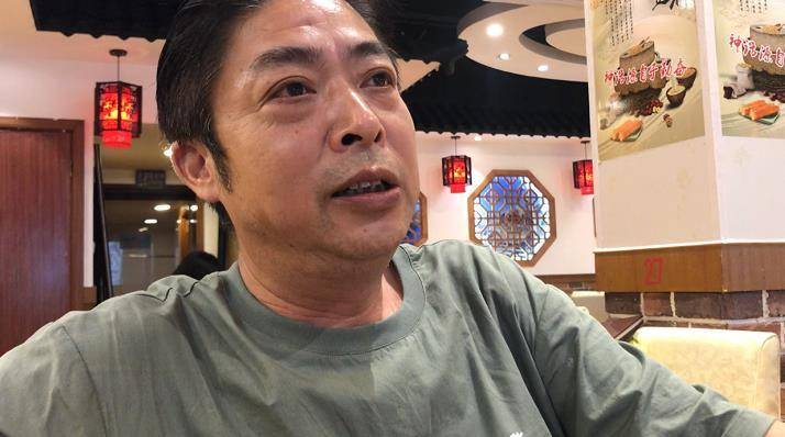 原创郭威五一要回九江姚师兵上山挖笋剥皮晾晒背影感受到如山父爱