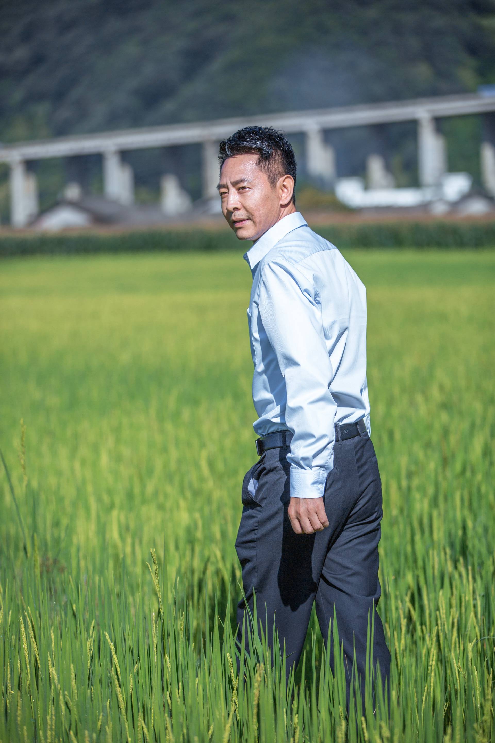 郭晓峰《国民大叔》传奇之45:雨中奇遇