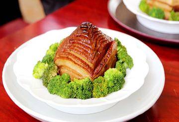 美食推荐:咸宁宝塔肉,麻辣杏鲍菇,脆爽小瓜丝制作方法