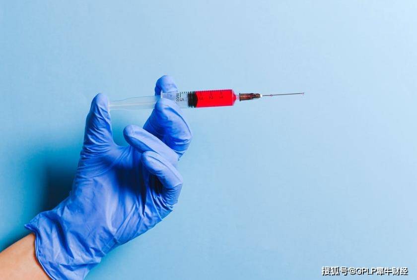华康世纪应收账款高企现金流再度紧张 工作人员