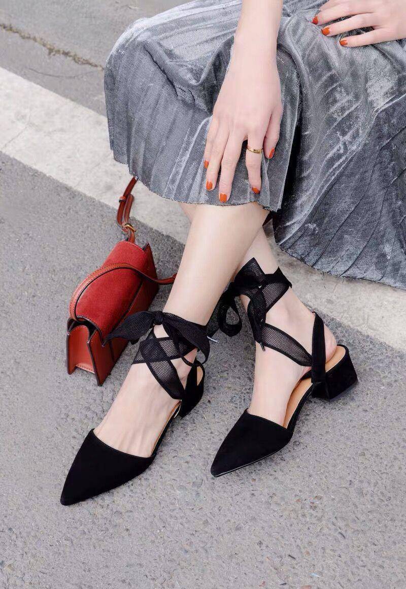 今年最火绑带鞋集性感气质于一身选对款你也能变女神