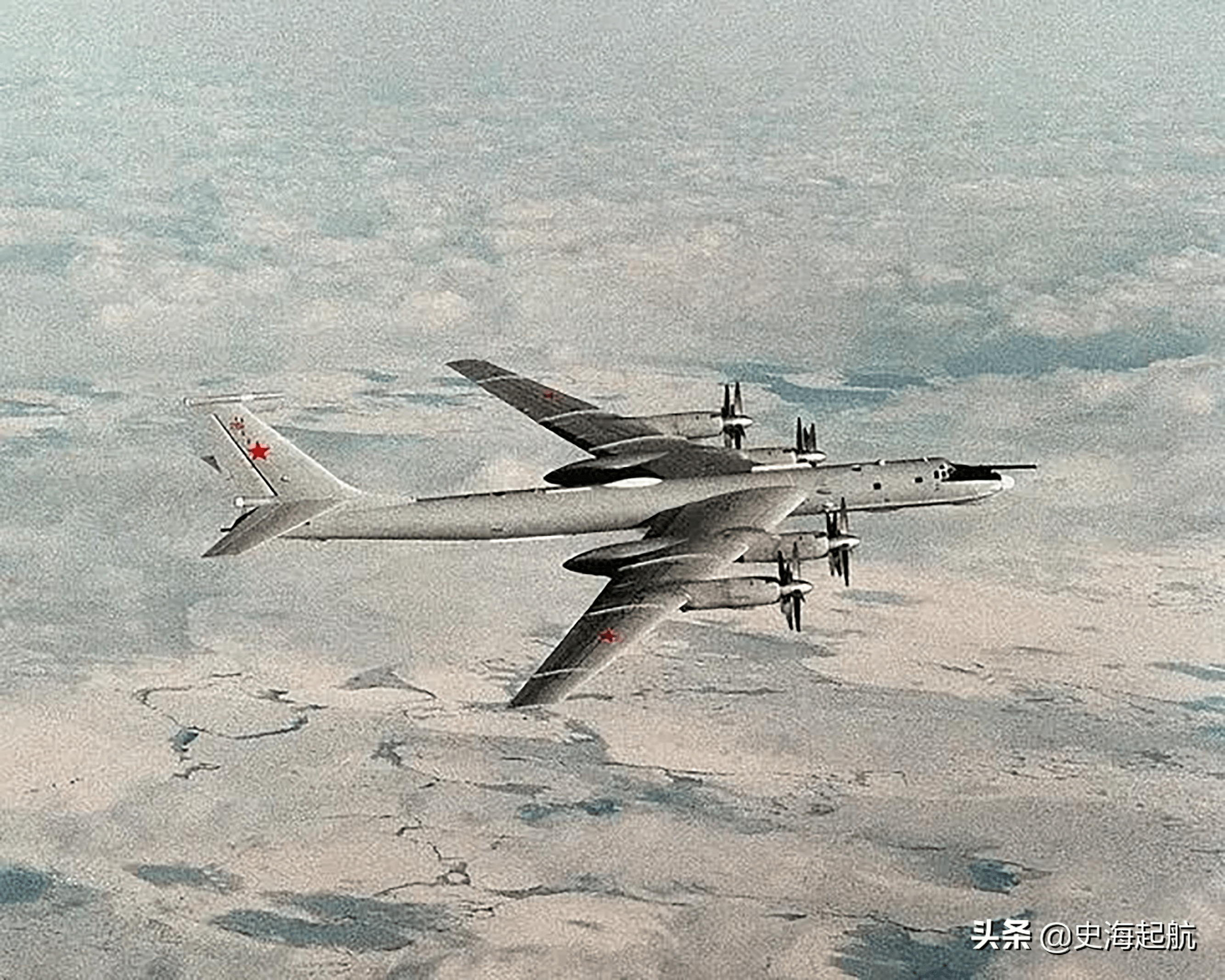 图85轰炸机图片图片