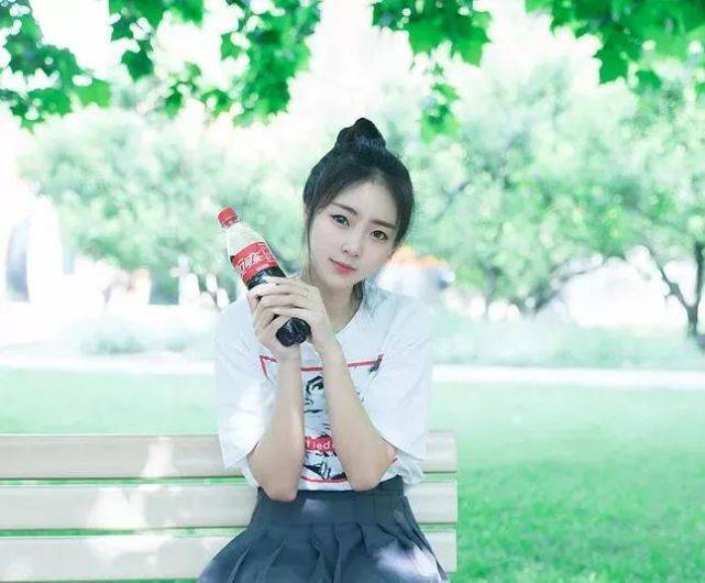 12星座长相排名_12星座女长相最丑排名(2)