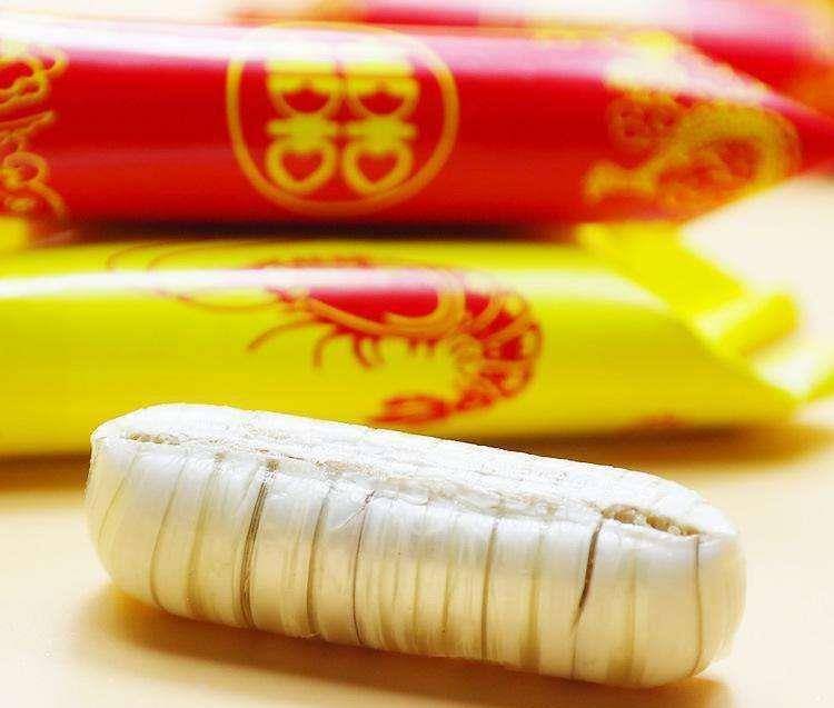 一,红虾酥确实,无论什么年代的人儿时都喜欢零食,仿佛对它毫无抵抗之