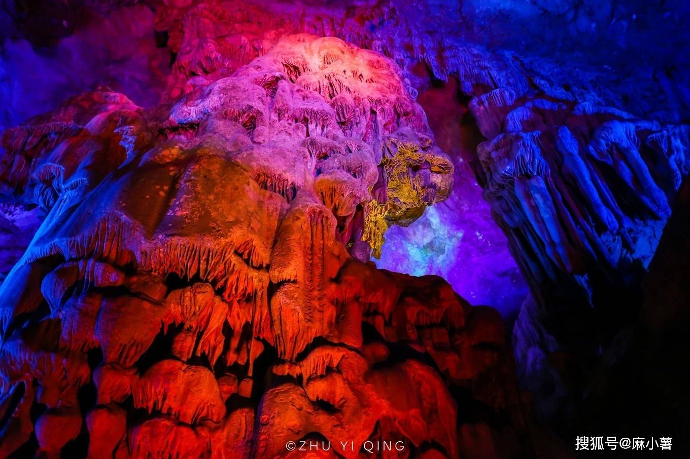 杭州藏着一座地下溶洞仙境，存在有10万年，被誉为全国诸洞之冠