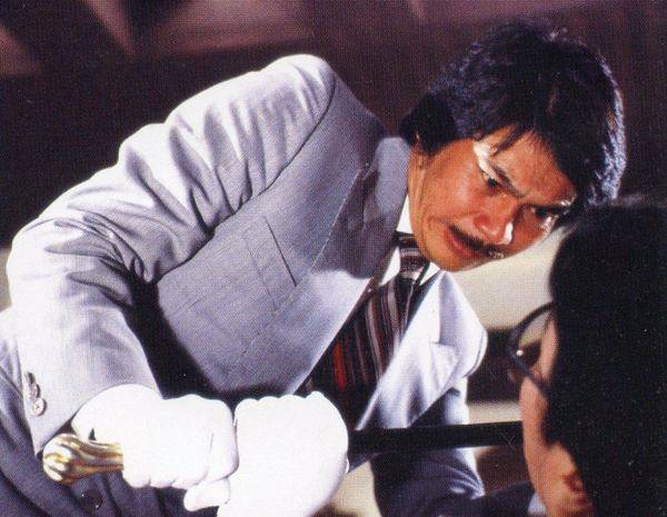 原创75岁马永贞陈观泰复出须发皆白仍显精神三婚娶小30岁娇妻