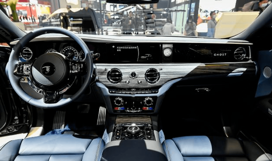 红旗lconcept67保时捷91120周年纪念版劳斯莱斯古思特逸境特别版