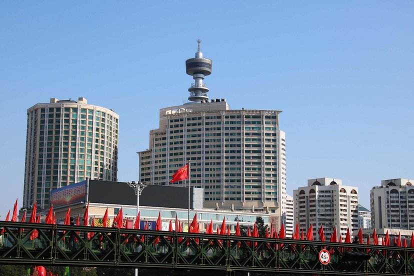 浙L人均_中国人均寿命变化图