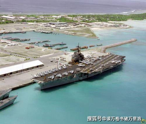 美國這兩艘航空母艦雖然都是半路出家,由建造中的戰列巡洋艦改建而成