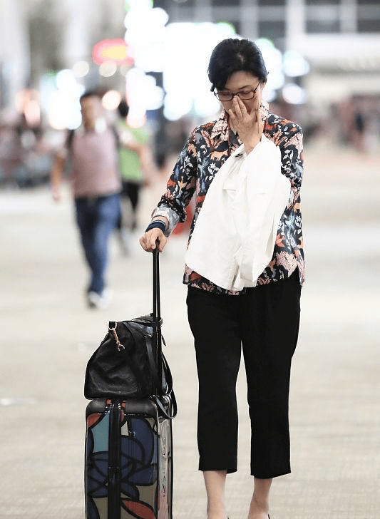 着装打扮真的那么重要吗 efad77482214405a9f441af04605260a.png