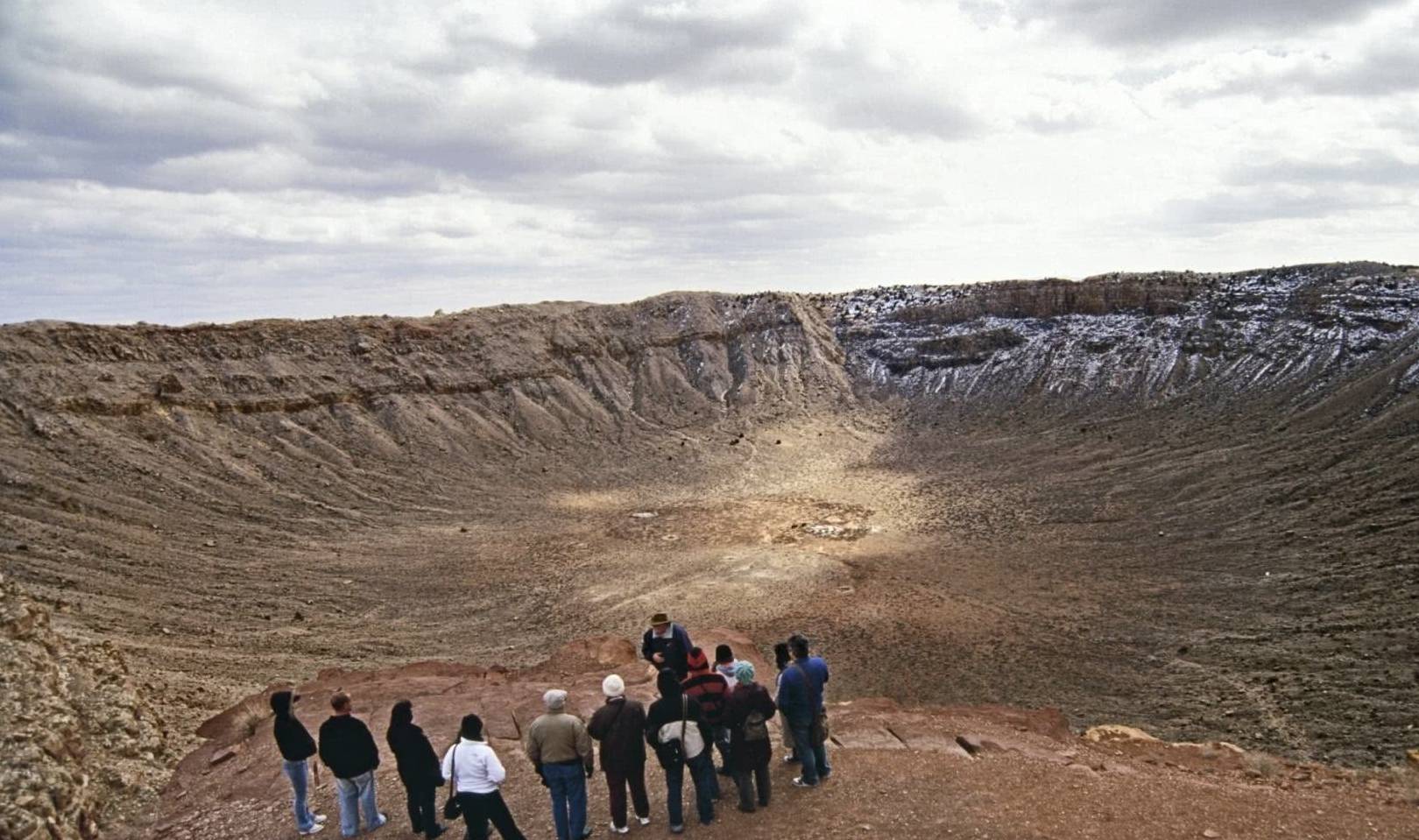 全球首个高山陨石坑在哪里啊 ad28187550ec4611b465f7283e87fb6b.jpeg