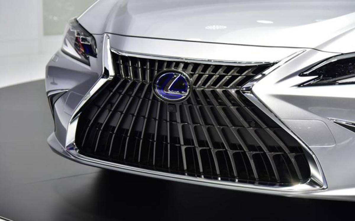 改了等于没改系列:新款雷克萨斯es亮相上海车展,年底正式上市