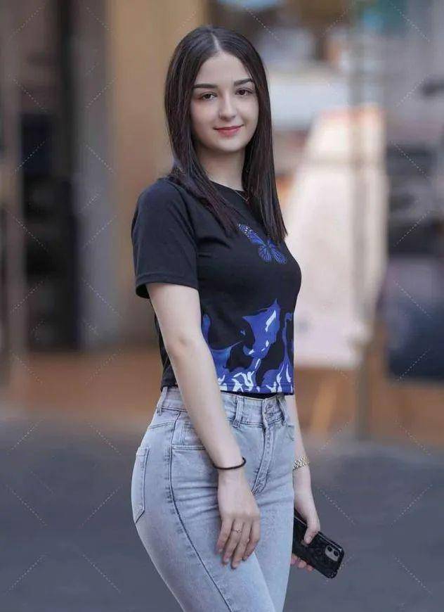 原创女孩子这样穿搭身材苗条纤细穿出女人好气质