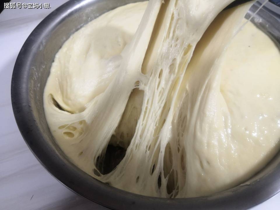 原创
春季早餐吃这饼,比面包受欢迎,暄软有营养,几分钟就出锅,真香