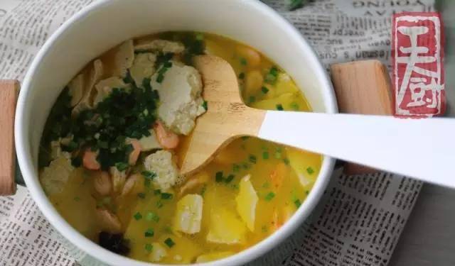 炖豆腐怎么才能有盐味 02fb0fa101344d6a9fcbd66fd6d35857.jpeg