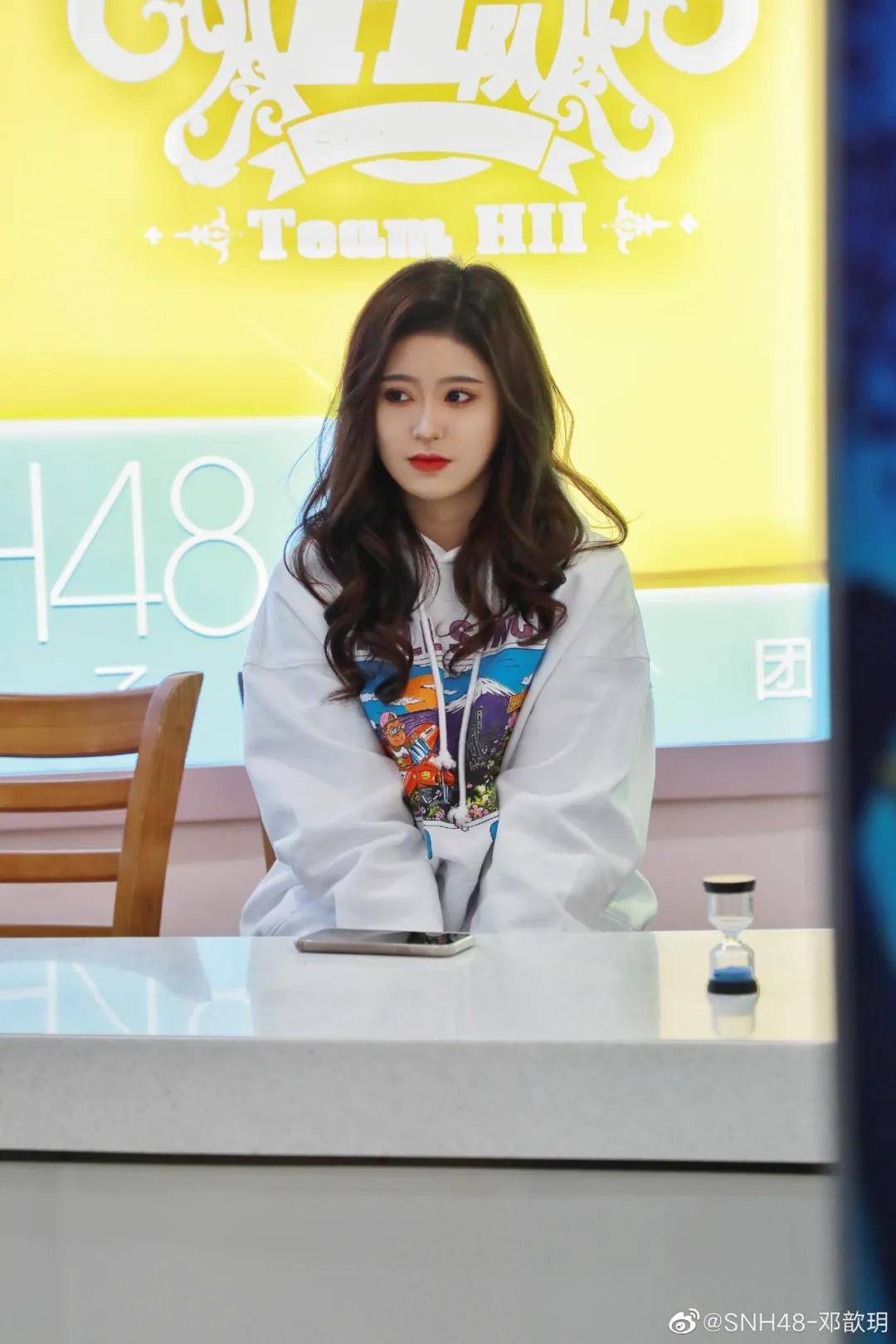 比四千年自己还要像本人精细到原生发量都在模仿