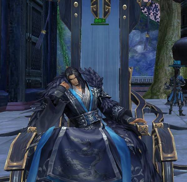 他为了削弱丐帮的势力,不惜背叛与自己是结义兄弟的丐帮帮主"尹天赐"