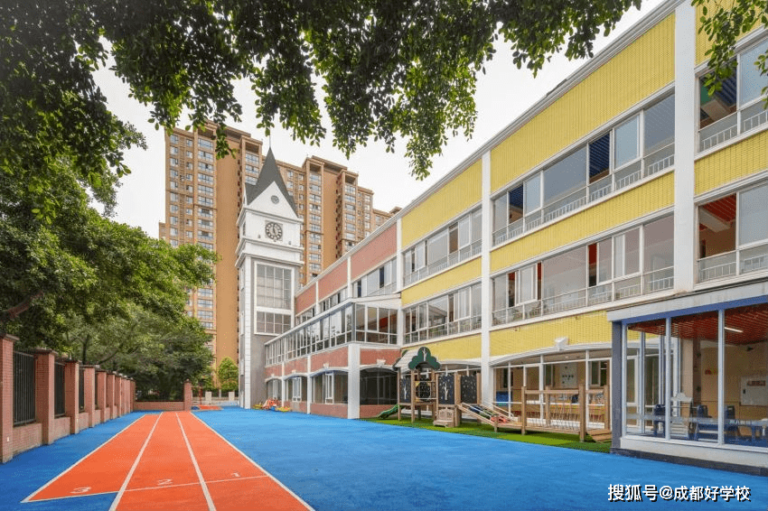 子女学校——成都美国学校并肩开办的一所k12国际化学校,包含幼儿园