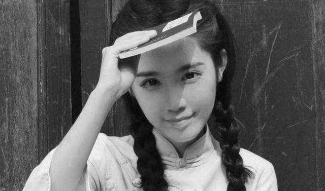 此女是民国有名交际花,怀有身孕被丈夫抛弃,生下女儿赫赫有名_谈雪卿