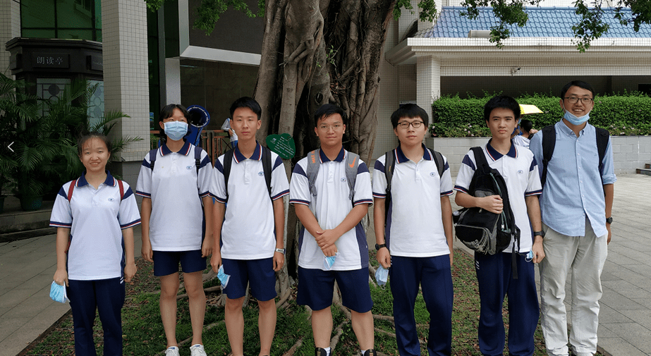 广州市铁一中学铁一学子展风采奥赛场上竞风流