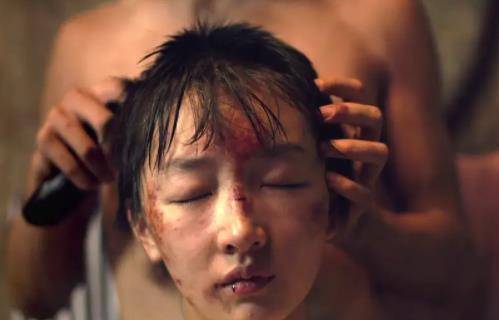 易烊千玺的电影的片段 30719b1238a94369b20ddc96c9b60dfe.jpeg