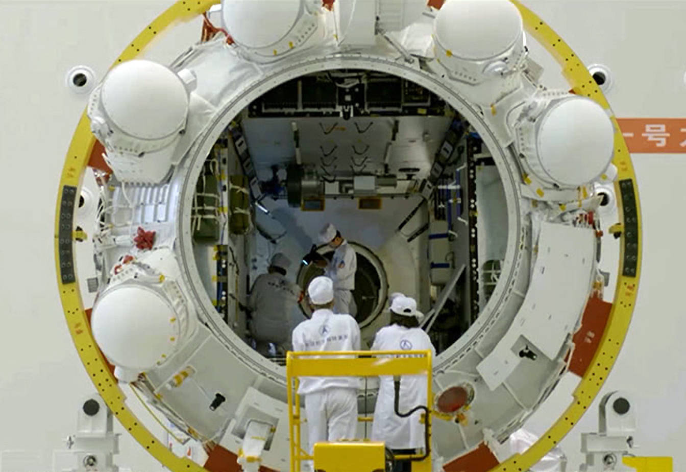 核心舱成功进入预定轨道,历史另起一行书写_运载火箭