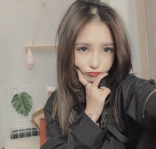 原创殷世航前女友何婧婧直言花了80万整容网友吐槽整完还没套路璐好看