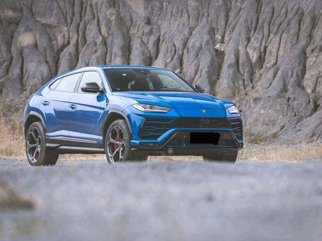 兰博基尼urus满油能跑多远 车主说出实情 网友 月薪00也可以 跑车