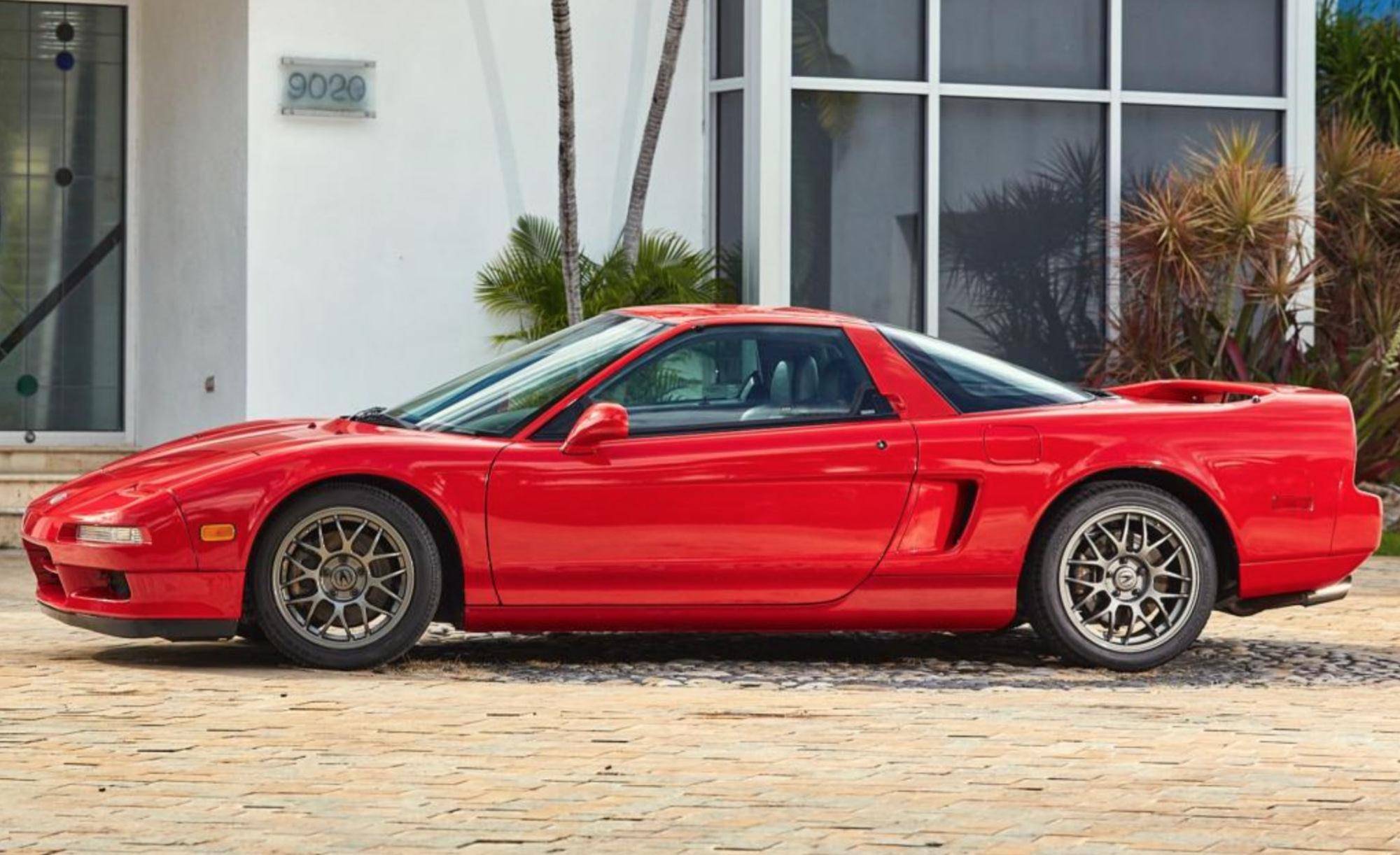 东瀛法拉利采用经典楔形车身搭载v6自吸发动机百公里6s