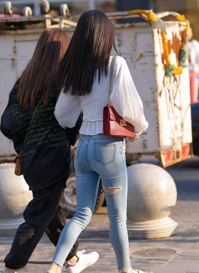 887d57eda0484a428b55771cc445c9d6.jpeg