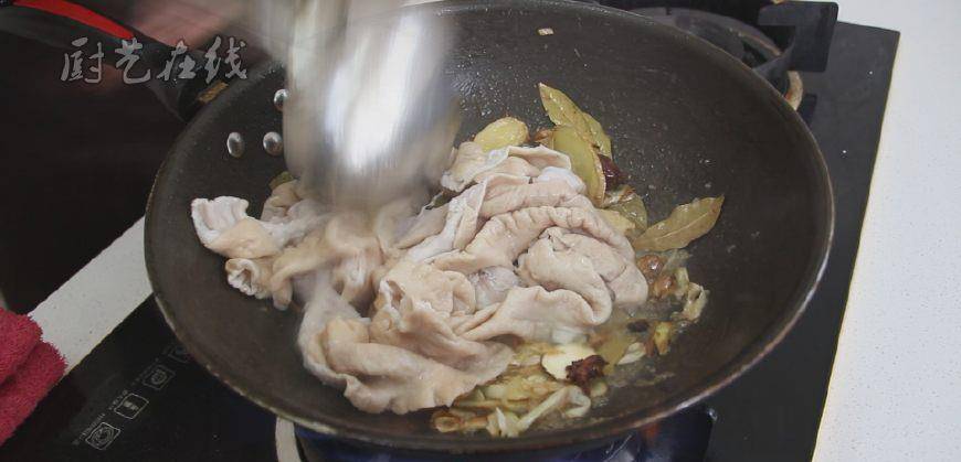 咋样清洗肥肠 9663167d64f34ae782e7788f2c6b7f97.jpeg