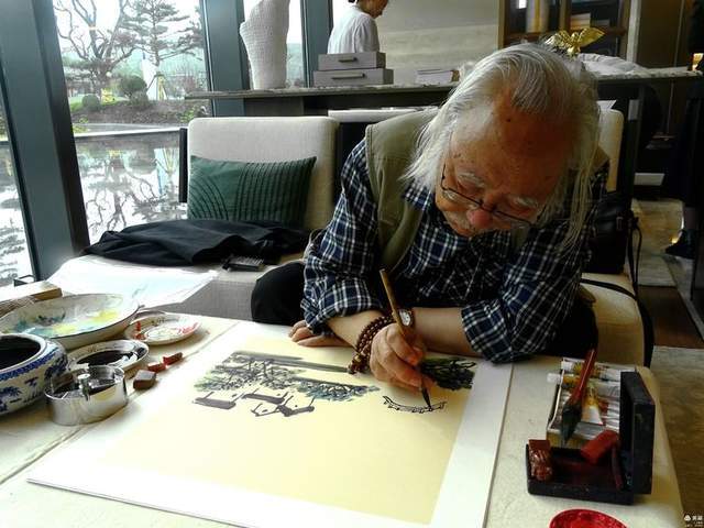 天水书画家走进奥特莱斯绿城明月江南开展书画交流联谊活动