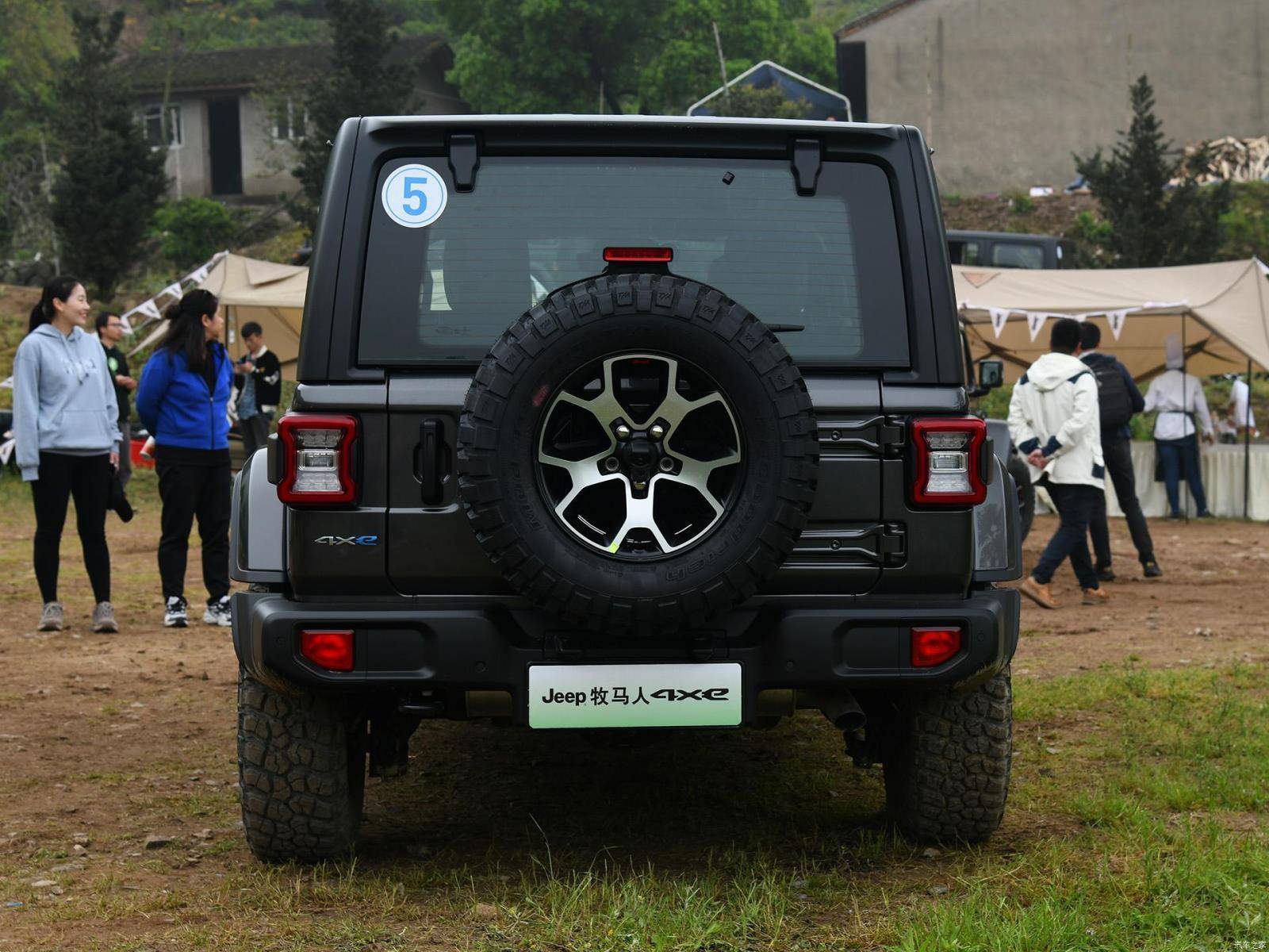 jeep牧马人4xe先行版上市 纯电续航55km/动力更强劲