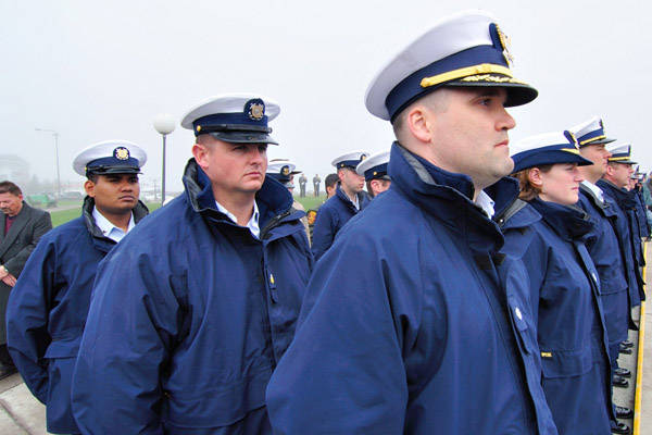 美国海岸警卫队军服图片