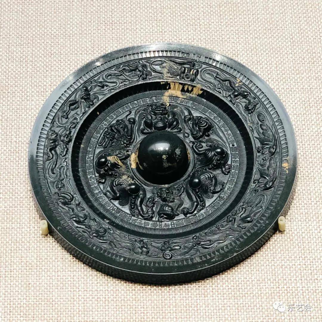 斌临天下万物毕照清华大学铜镜文化艺术展解析两汉篇