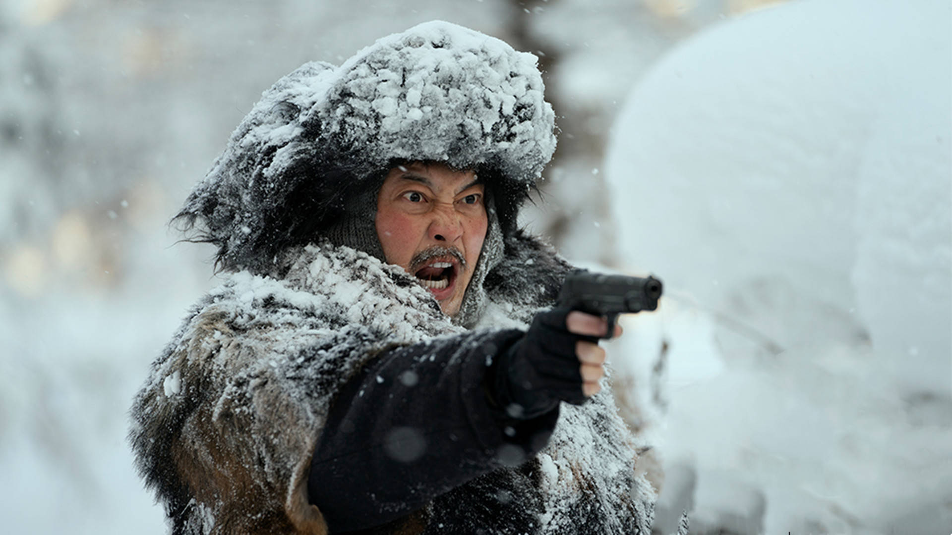 原创悬崖之上东北的冬天有那么冷吗张宪臣裹得那么严实