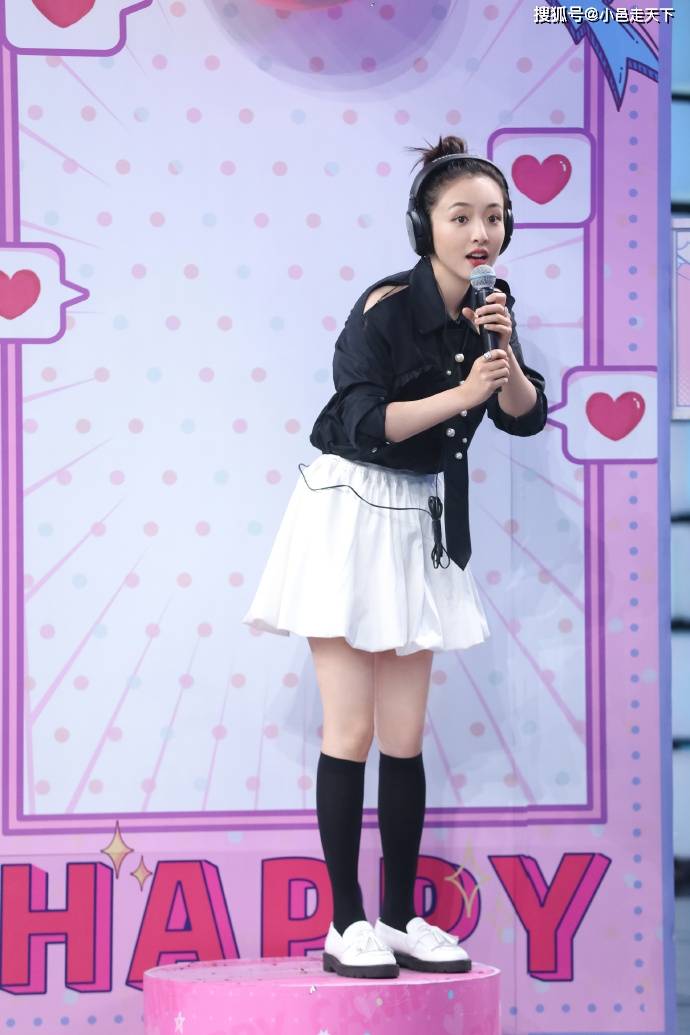 吴倩快乐大本营剧照合集